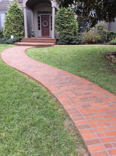 Garden Walkway Ideas, Walkway Design Ideas, Landscape Bricks, Brick Sidewalk, Colonial Garden, Patio Installation, Brick Pathway, Brick Steps, Fence Gate Design