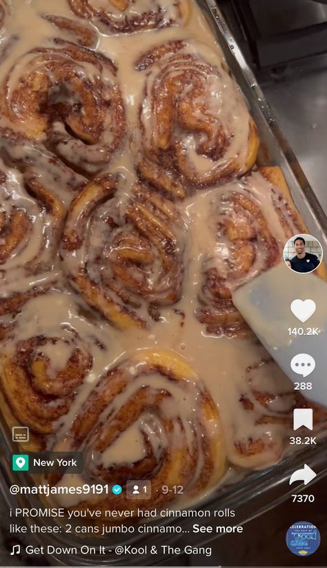 Tik Tok Pumpkin Cinnamon Rolls, Rachael Kirkconnell, Best Chicken Noodle Soup, Cinnamon Roll Recipe, Pea And Ham Soup, Best Cinnamon Rolls, Pumpkin Cinnamon Rolls, Cinnamon Butter, Viral On Tiktok