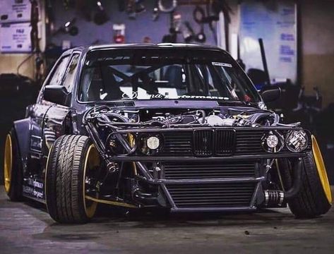 E30 Drift, To Fast To Furious, Cafe Racer Design, Vw Mk1, Bmw E30 M3, Bmw Love, Bmw Classic, Street Racing Cars, Racing Wheel