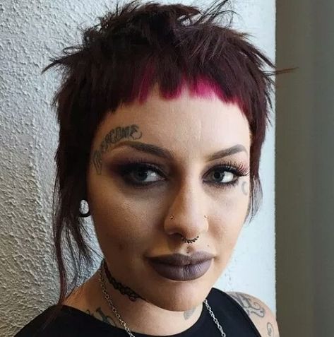 Short fringe, heavy layers Punk Hair Women, Short Punk Hairstyles, Short Punk Haircuts, Punk Haircut, Very Short Bangs, Punk Hairstyles, Punk Rock Hair, Short Punk Hair, Underlights Hair