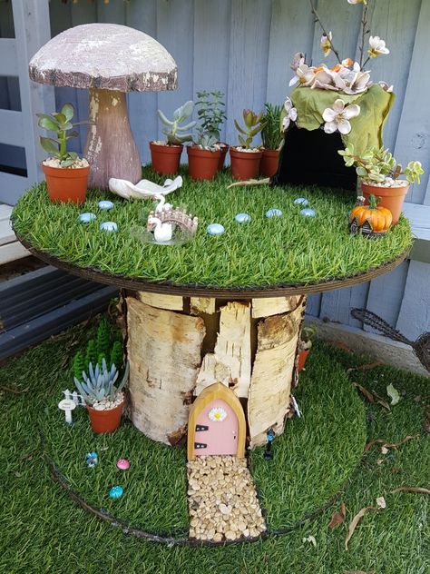 Outside Garden Ideas Diy Projects, Outside Garden Ideas, Garden Ideas Diy Projects, Garden Bedroom Ideas, Fairy Garden Bedroom, Garden Ideas Diy, Garden Decor Crafts, Fairy Bedroom, Fairy Garden Ideas