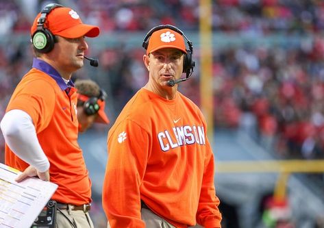 Football Sayings, Dabo Swinney, Lou Holtz, Coach Of The Year, Say Love You, Love Your Neighbour, Football Quotes, Bad Attitude, National Championship