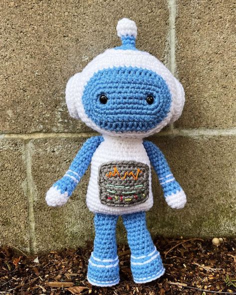 Amigurumi Robot Free Pattern - Amigurumi Crochet Robot, Crochet Spring Patterns, Free Amigurumi Patterns, Amigurumi Free, Crochet Toys Patterns, Amigurumi Free Pattern, Crochet Patterns Amigurumi, Stuffed Toys Patterns, Amigurumi Pattern