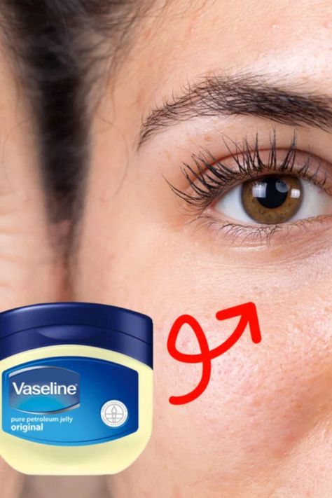 Benefits Of Using Vaseline And Baking Soda For Face. What do baking soda and Vaseline do for your skin? Can they give you glowing skin and transform your skin? Vaseline For Skin Care, Baking Soda For Face, Baking Soda Mask, Diy Face Cream, Baking Soda Face, Healthy Communication, Baking Soda Shampoo, Dark Under Eye, Petroleum Jelly