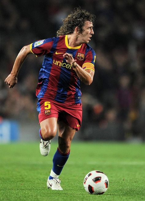 Carles Puyol David Beckham Manchester United, Barcelona Champions League, Real Madrid Photos, Football Players Photos, Team Goals, Football Illustration, Barcelona Soccer, Football Lover, Football Images