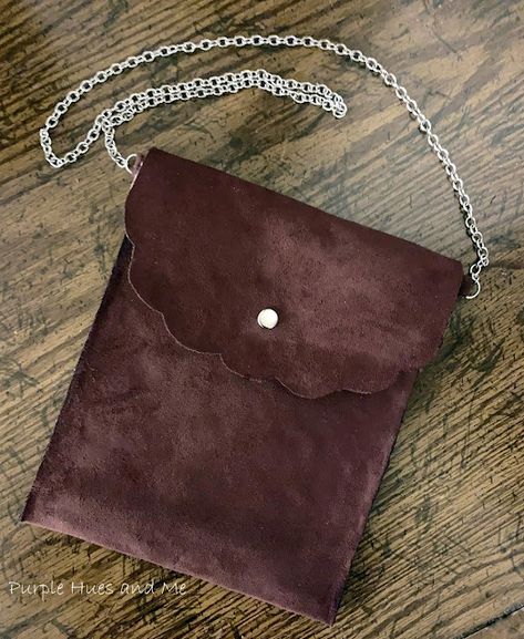 -Crafting, DIY, Projects, Decorating Easy Leather Projects, Diy Purse No Sew, Suede Crafts, Leather Purse Diy, Leather Purse Pattern, Purse Patterns Free, Leather Handbag Patterns, Letter Craft, Diy Leather Projects