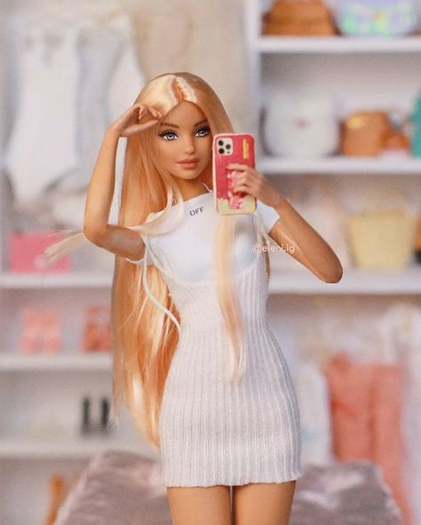 Peachy Blonde Hair, Barbie Dolls Outfits, Peachy Blonde, Barbie Instagram, Barbie Photos, Realistic Barbie, Barbie Funny, Ig Photos, Barbie Gifts