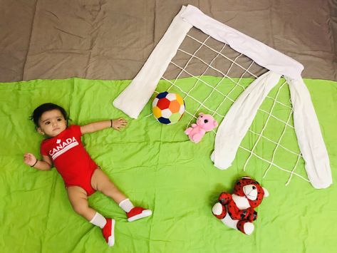 This video is for new born baby photography at home. Here we have done baby photoshoot on sports theme which is soccer/football.   Material Required: 1) Bedsheet Grey and green 2) Soft toys 3)Football 4)White color sheets 5) White rope for making golf net Baby Photoshoot At Home, Babies Pics, Photography At Home, Photoshoot At Home, Soccer Baby, 4 Month Baby, Baby Boy Newborn Photography, Golf Net, Baby Birthday Decorations