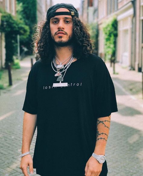 ↠@srtxk↞ Russ Vitale, Russ Diemon, Russ Rapper, Russell James, Handsome Men Quotes, Big Brown Eyes, Man Crush Monday, Man Crush Everyday, Love My Boys