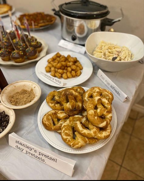 The Office Food Ideas, Office Party Foods, Housewarming Registry, Office Themed Party, Office Meals, Office Food, Office Baby Showers, Office Birthday Party, Pretzel Day