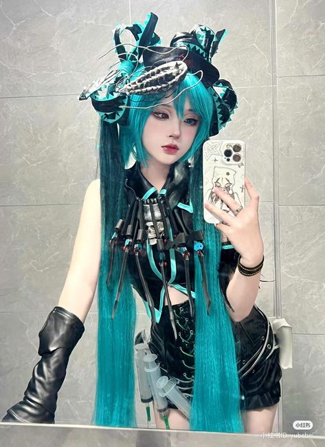 Hatsune Miku Costume, Hatsune Miku Outfits, Hatsune Miku Cosplay, Vocaloid Cosplay, Miku Cosplay, Cosplay Cute, Kawaii Cosplay, Futuristic Fashion, Cute Cosplay