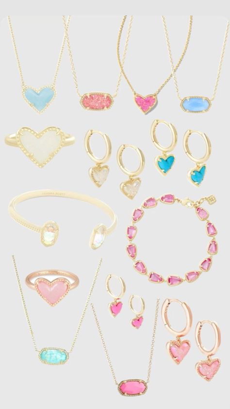 My dream jewelry box Preppy Jewelry Brands, Girly Christmas Gifts, Preppy Accessories, Preppy Gifts, Preppy Jewelry, Pretty Jewelry Necklaces, Kendra Scott Necklace, Preppy Stuff, Jewelry Accessories Ideas