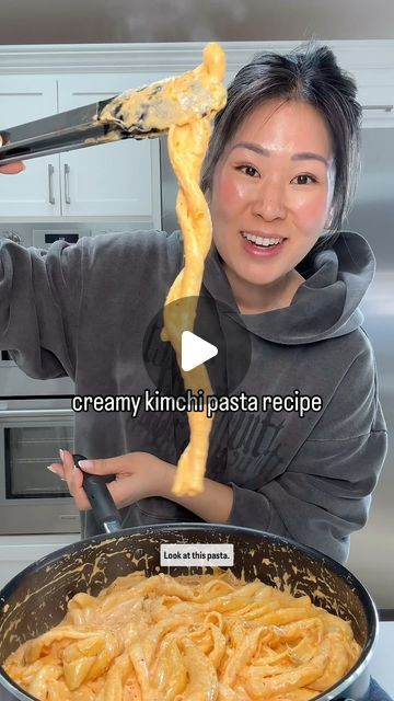 Creamy Kimchi Pasta, Kimchi Pasta, Korean Pasta, Kimchi Pasta Recipe, Chipotle Pasta, Kimchi Noodles, Homemade Pasta Recipe, Asian Noodle Recipes, Pasta Noodle Recipe