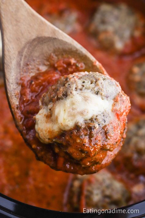 Crockpot Mozzarella Stuffed Meatballs - Eating on a Dime Meatball Stew Recipe, Mozzarella Meatballs, Bbq Meatballs Crockpot, Meatballs Crockpot, Meatball Stew, Meatball Recipes Crockpot, Stuffed Meatballs, Mozzarella Stuffed Meatballs, Eating On A Dime