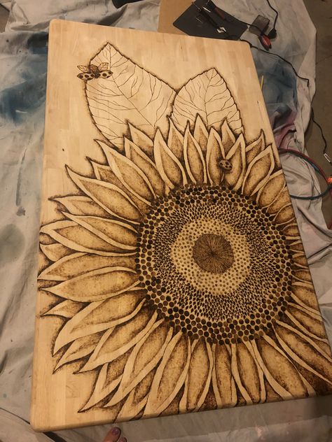 Wood burned sunflower table Wood Burn Coffee Table, Wood Burning Flowers Pattern, Wood Burning Table, Sunflower Wood Burning, Wood Burned Gifts, Burning Flowers, Sunflower Table, Beginner Wood Burning, Woodburning Ideas