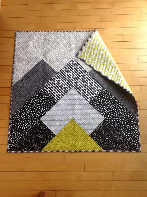 Misty Mountains | A Quilt Pattern - Patchwork and Poodles