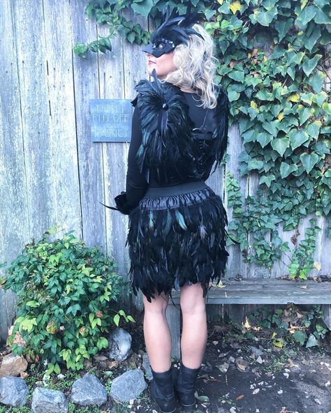 Diy Crow Costume, Raven Bird Costume, Raven Costume, Crow Costume, Raven Bird, Haunted Forest, Bird Costume, Black Crow, Black Bird