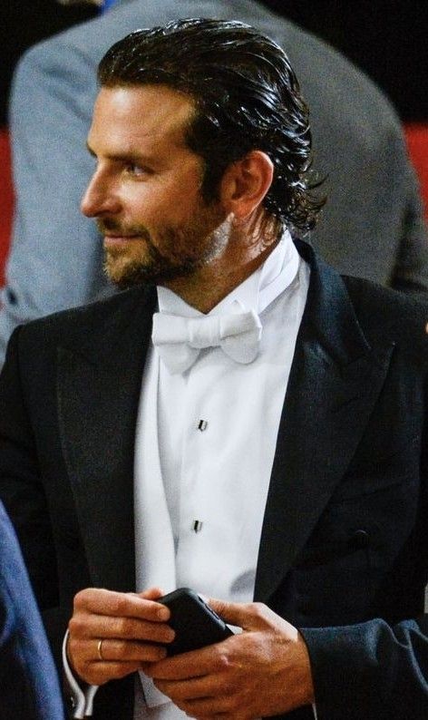 Bradley Cooper Hot, Bradley Cooper Hair, Brad Cooper, Celeb Crush, Australian Actors, Guys Clothing Styles, Bradley Cooper, Work Style, Hot Actors