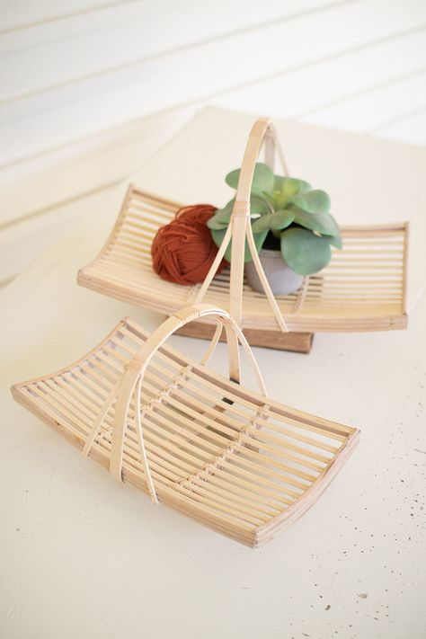 Balcony Living Room, Bamboo Tray, Bread Snacks, Bamboo Crafts, Bamboo Furniture, Bamboo Basket, Serving Table, Housewarming Present, Hand Molding