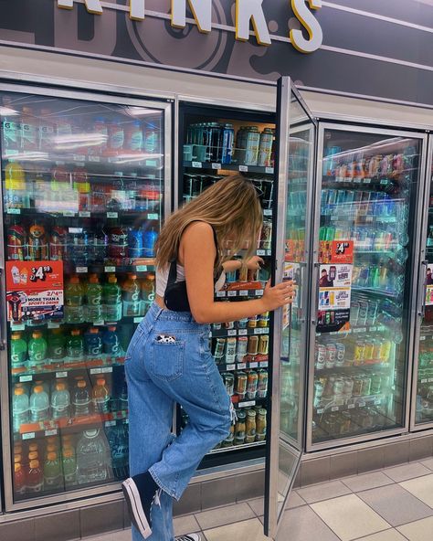 Gas Station Instagram Captions, Gas Station Instagram Pictures, Gas Station Poses, Gasstation Photoshoot, Aesthetic Gas Station Pics, Gas Station Aesthetic Photoshoot, Gas Station Photoshoot Instagram, Gas Station Photos, Gas Station Pictures