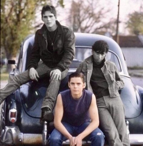 Johnny And Dallas, Outsiders Imagines, Ponyboy Curtis, The Outsiders Imagines, Thomas Howell, Johnny Cade, Outsiders Movie, Year Aesthetic, The Outsiders 1983