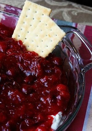 Christmas Cranberry Dip - fresh cranberries, sugar, pineapple preserves, & cream cheese. So festive and delicious! Cranberry Dip Recipes, Pineapple Preserves, Cranberry Dip, Christmas Dip, Christmas Cranberry, Stuffed Strawberries, Festive Appetizers, Cranberry Cream Cheese, Snacks Ideas