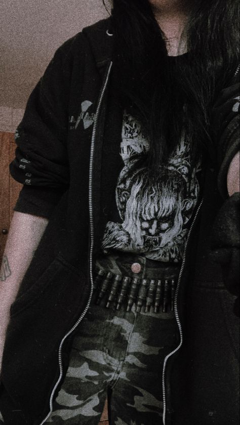 Metalhead Aesthetic Outfit, Metal Head Girl, Metalhead Clothes, Metalhead Girl Outfits, Metal Outfits Women, Black Metal Outfit, Metal Girl Outfit, Metal Head Outfits, Metalhead Outfits