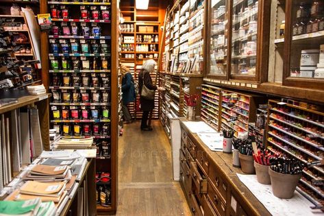 Sennelier - Oldest Art shop in Paris | lorrie graham Art Supplies For Beginners, Best Art Supplies, Shop In Paris, Craft Storage Organization, Art Studio Room, Art Studio Design, Moody Art, Artistic Space, Art Supply Stores