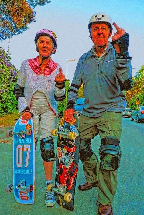 Skater Wallpaper, Old Man Fashion, Cutest Couples, Skate Girl, Estilo Indie, Growing Old Together, Speed Dating, Man Fashion, Kid Core