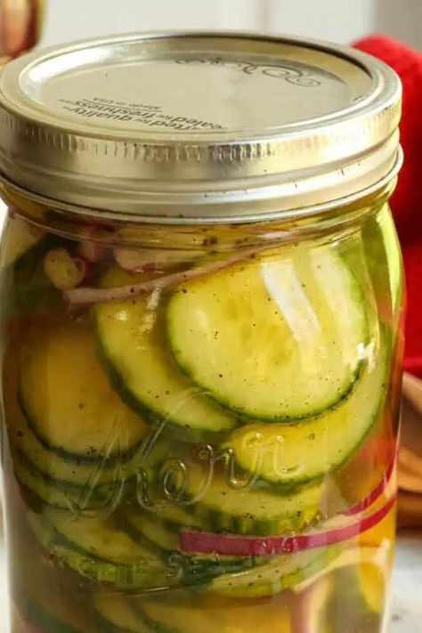 Grilled Pork Steaks, Pork Steaks, Marinated Cucumbers, Dill Recipes, Chicken Grilled, Summer Side Dish, Pork Steak, Grilled Burgers, Cucumber Recipes