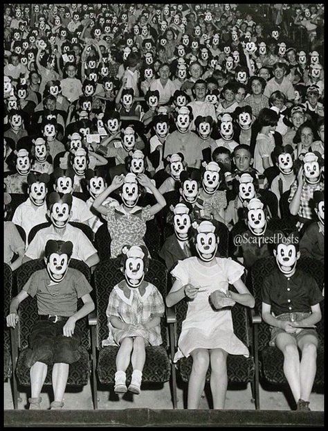 Mickey Mouse Club Early 30s https://t.co/sqtsENd1AY Creepy Vintage, Mickey Mouse Club, Scary Art, A Lot Of People, Dark Photography, Surreal Art, White Photography, Dark Aesthetic, Dark Art