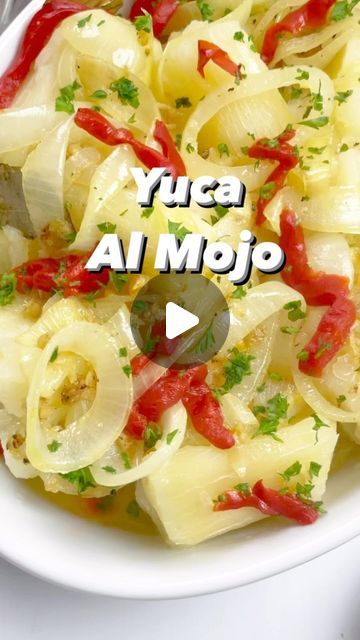 Norma Berríos Silva on Instagram: "RECETA ⬇️⬇️⬇️  Yuca al Mojo ¿ya la probaste?   Ingredientes 2.5 libras yuca cortada (uso congelada) abundante agua con sal para hervir la yuca 1 cebolla grande cortada en ruedas 5 dientes de ajo picados 1 taza Aceite de Maíz Mazola 1/3 taza vinagre regular blanco* 1-2 hojas laurel jugo de una lima (jugosa) 1 cucharada adobo (o sal a gusto) pimienta a gusto tiras de pimiento morrón a gusto (opcional) perejil fresco picado a gusto (opcional)  Instrucciones En una olla hierve la yuca por alrededor de 20 a 30 minutos en abundante agua con sal, hasta que esté bien cocida. Mientras hierve la yuca puedes preparar el mojo. En un sartén, calienta a fuego medio el aceite y añade el vinagre, la cebolla, ajo, laurel, jugo de lima, adobo, y pimienta. Deja cocinar por Yuca Al Mojo, January 21, Adobo, May 23, San Diego, Restaurant