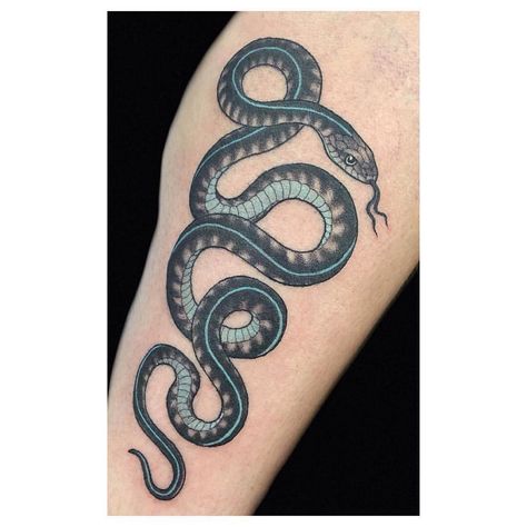 Dark Age Tattoo on Instagram: “Garter snake by @kaptenhanna #darkagetattooseattle #darkagetattoo #darkage #kaptenhannatattoos #tattoo #tattoos #tattooing #tattooartist…” Garter Snake Tattoo, Dark Age Tattoo, Age Tattoo, Minimal Tattoo Ideas, Garter Snake, Snake Art, Snake Tattoo, Dark Ages, Minimal Tattoo