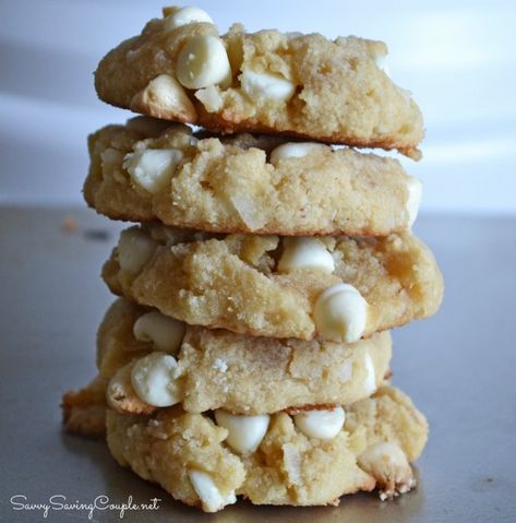 Coconut White Chocolate Chip Cookies, White Chocolate Chips Recipes, Coconut Flour Cookies, Coconut Chocolate Chip Cookies, Macadamia Nut Cookies, Almond Flour Cookies, White Chocolate Chip, Keto Dinner Recipes, White Chocolate Chip Cookies