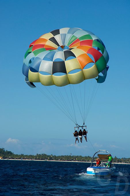 Parasailing BORACAY ISLAND PHILIPPINES 2 Boracay Activities, Boracay Island, Kyoto Travel, Creatures Art, Parasailing, Japanese Geisha, Okinawa Japan, Boracay, Fantasy Creatures Art