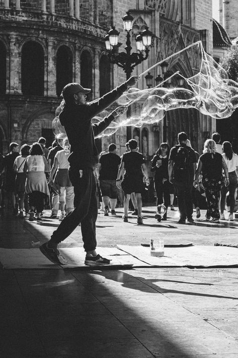 Street performer making bubbles in Valencia, Spain Street Performer Aesthetic, Photo Series Ideas, Independent Magazine, Making Bubbles, Performance Photography, Street Performer, Series Ideas, Street Performance, Valencia Spain