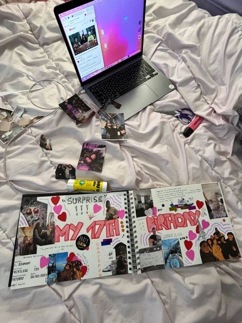 Teen Life Scrapbook, Teenage Scrapbook, High School Scrapbook Ideas, Scrap Booking Idea, Memory Book Aesthetic, Teen Scrapbook, Senior Scrapbook Ideas, Senior Year Scrapbook, School Memories Scrapbook