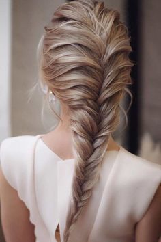 Fishbone Hairstyle, New Braided Hairstyles, Braided Prom Hair, French Braids, Braided Hairstyle, Braided Hairstyles For Teens, Hairstyles For Medium Length Hair Easy, Cute Hairstyles For Medium Hair, Bridesmaid Hair Short