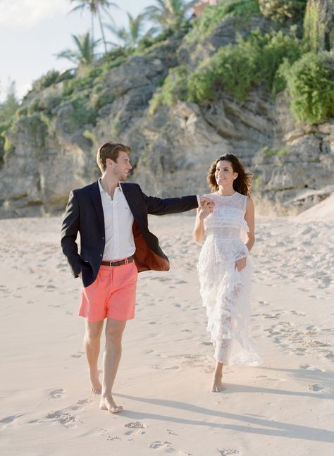 How to Make the Most of Your Wedding Weekend (Hint: Beach Bonfire Rehearsal Dinner!) Burnt House, Bermuda Wedding, Classic Romantic Wedding, Beachside Wedding, Beach Bonfire, Event Planning Design, Fashion Styling, Groom Attire, Wedding Weekend