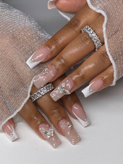 Baddie Nails Gel Designs, White French Tip With Jewels, French Birthday Nails, Prom Nails Black Women, French Tip With Jewels, Classy Prom Nails, White Sparkly Nails, Quinceñera Ideas, 18th Ideas