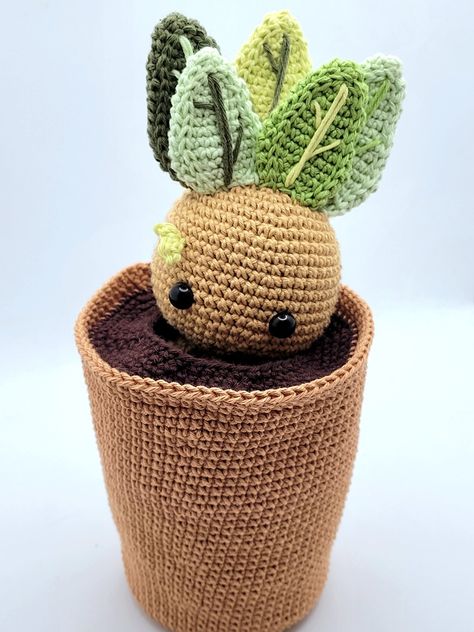 Drake the Mandrake crochet pattern - Crochet by ElGorminator's Ko-fi Shop - Ko-fi ❤️ Where creators get support from fans through donations, memberships, shop sales and more! The original 'Buy Me a Coffee' Page. Mandrake Crochet Pattern Free, Crochet Mandrake Pattern Free, Mandrake Crochet Pattern, Crochet Mandrake, Harry Potter Mandrake, Harry Potter Crochet, Spring Crochet, Repeat Crafter Me, Harry Potter Crafts