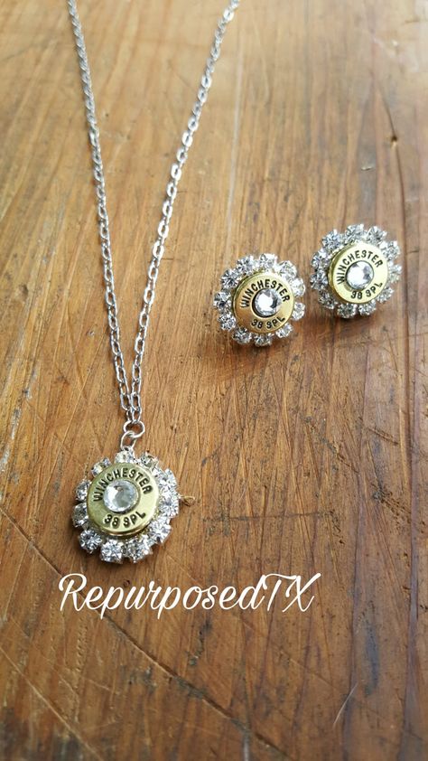 Bullet Shell Jewelry, Bullet Casing Crafts, Shotgun Shell Jewelry, Bullet Casing Jewelry, Hunting Jewelry, Bullet Crafts, Sell Ideas, Bullet Art, Bullet Earrings