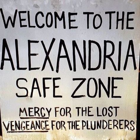 Alexandria Twd, The Walking Dead Alexandria, Tha Walking Dead, 2000s Posters, Glenn Y Maggie, Easy Graffiti Drawings, Scary Halloween Decorations Outdoor, Twd Memes, Walking Dead Memes