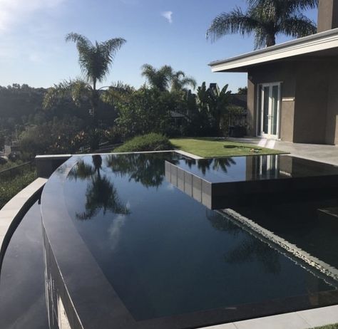 Black Bottom Pools Modern, Black Bottom Pool Design, Swimming Pool Black Tiles, Black Mini Pebble Pool Finish, Black Infinity Pool, Black Pool Aesthetic, Black Pool Tiles Waterline, Dark Swimming Pools, Dark Swimming Pool Aesthetic