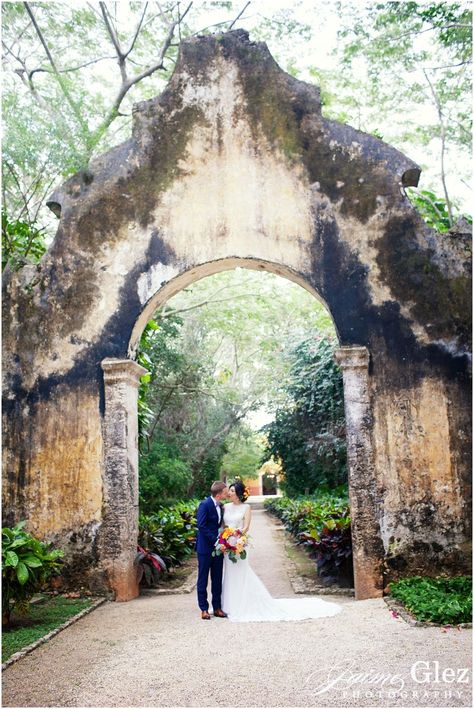 BEST HACIENDAS FOR WEDDINGS IN YUCATAN MEXICO - Jaime Glez Photography : Cancun Mexico Wedding Photographers Destination Wedding Etiquette, Cheap Wedding Reception, Mexico Wedding Venue, Merida Yucatan Mexico, Hacienda Wedding, Merida Mexico, Nashville Wedding Venues, Merida Yucatan, Yucatan Mexico