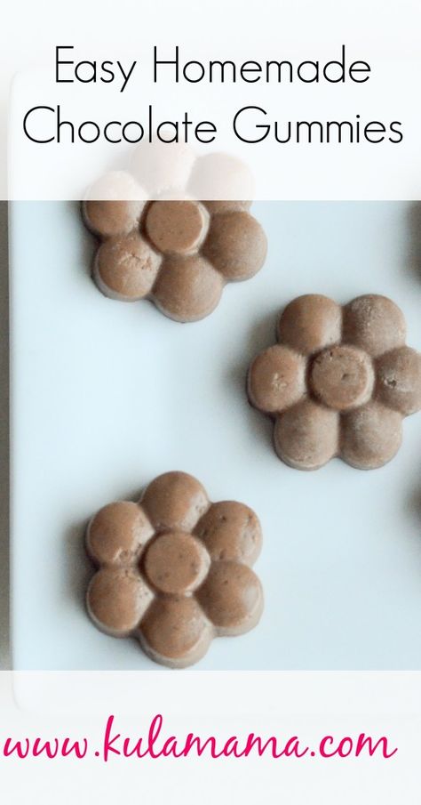 Easy homemade chocolate gummies by www.kulamama.com.  These taste like a treat but they are actually a superfood snack. Paleo Gummies, Gelatin Snacks, Gummy Recipes, Chocolate Gummies, Thm Deserts, Superfood Snacks, Healthy Gummies, Homemade Fruit Snacks, Real Food Snacks