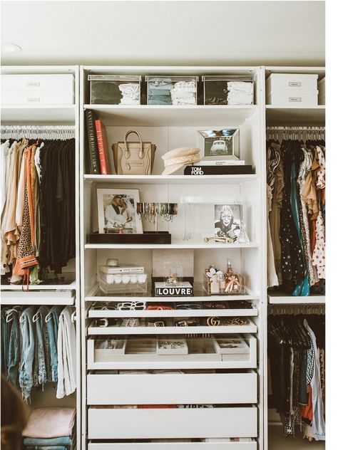 Closet And Office Combo, Spare Room Closet, Cloffice Ideas, Organized Closet, Closet Office, Deco Studio, Closet Remodel, Closet Decor, Closet Makeover