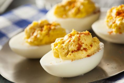 You asked for it: J. Alexander's copycat deviled eggs - South Florida Sun Sentinel - South Florida Sun-Sentinel Healthy Deviled Eggs, Deviled Eggs Recipe Easy, Devilled Eggs Recipe Best, Devilled Eggs, Best Deviled Eggs, Deviled Eggs Easy, Picnic Recipes, Bacon Deviled Eggs, Deviled Eggs Classic