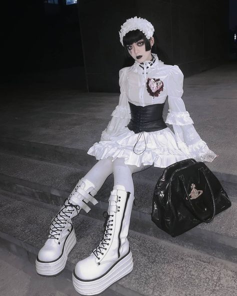 White Goth Dress, White Goth Aesthetic, Goth Outfits Aesthetic, Bubble Goth, White Gothic, Goth Skirt, White Goth, Petra Collins, Goth Dress