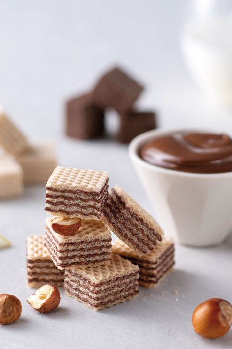 Wafer Biscuit Photography, Biscuits Photography, Wafer Chocolate, Chocolate Shots, Cookies Light, Chocolate Wafer, Chocolate Recipes Homemade, Dessert Bites, Wafer Cookies